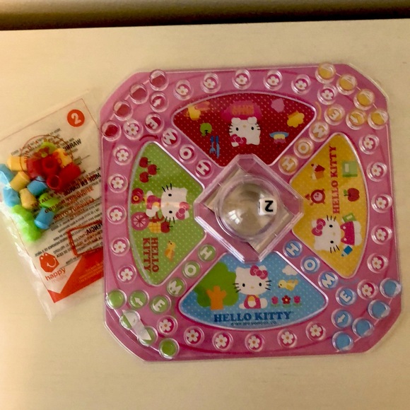 Hello Kitty Pop N’ Play Game - Picture 4 of 7